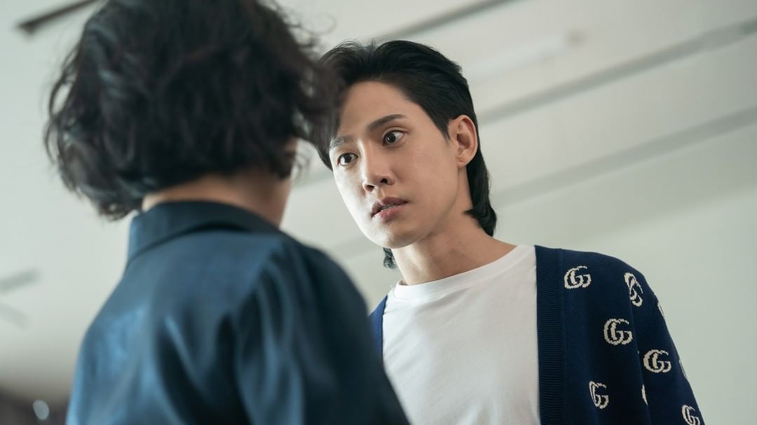 드라마 더글로리 재준이 픽한 명품 가구 커버 이미지