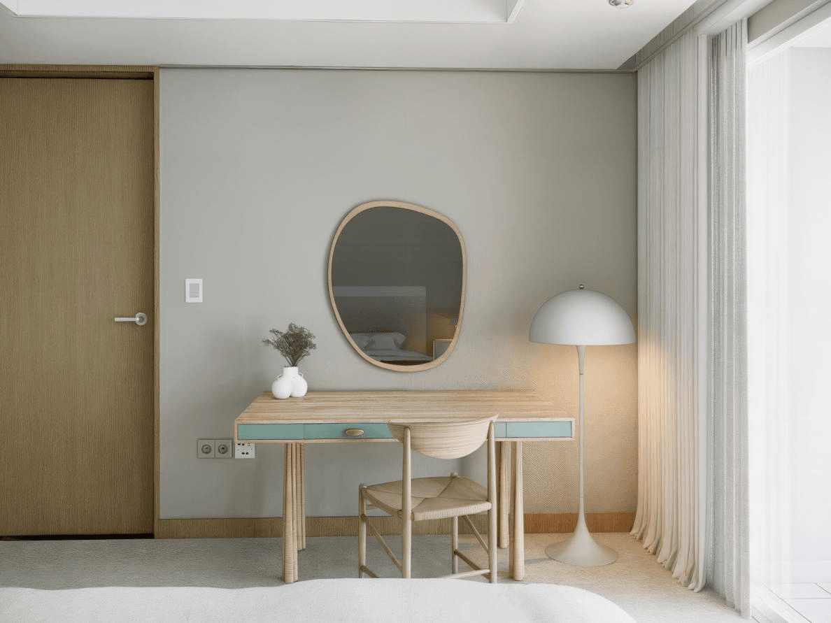 롯데월드타워앤드롯데월드몰 74평ㅣ침실 인테리어